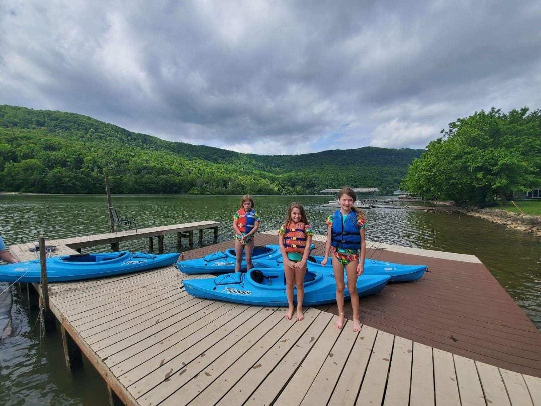 Tennessee River Waterfront Cabin Vacations